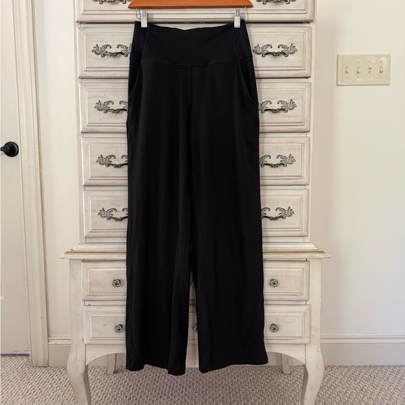 Lululemon Black Align High Rise Ribbed Wide Leg Pants - Picture 4 of 9